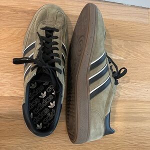 Adidas spezial/ olive green/ men’s size 12/ great condition